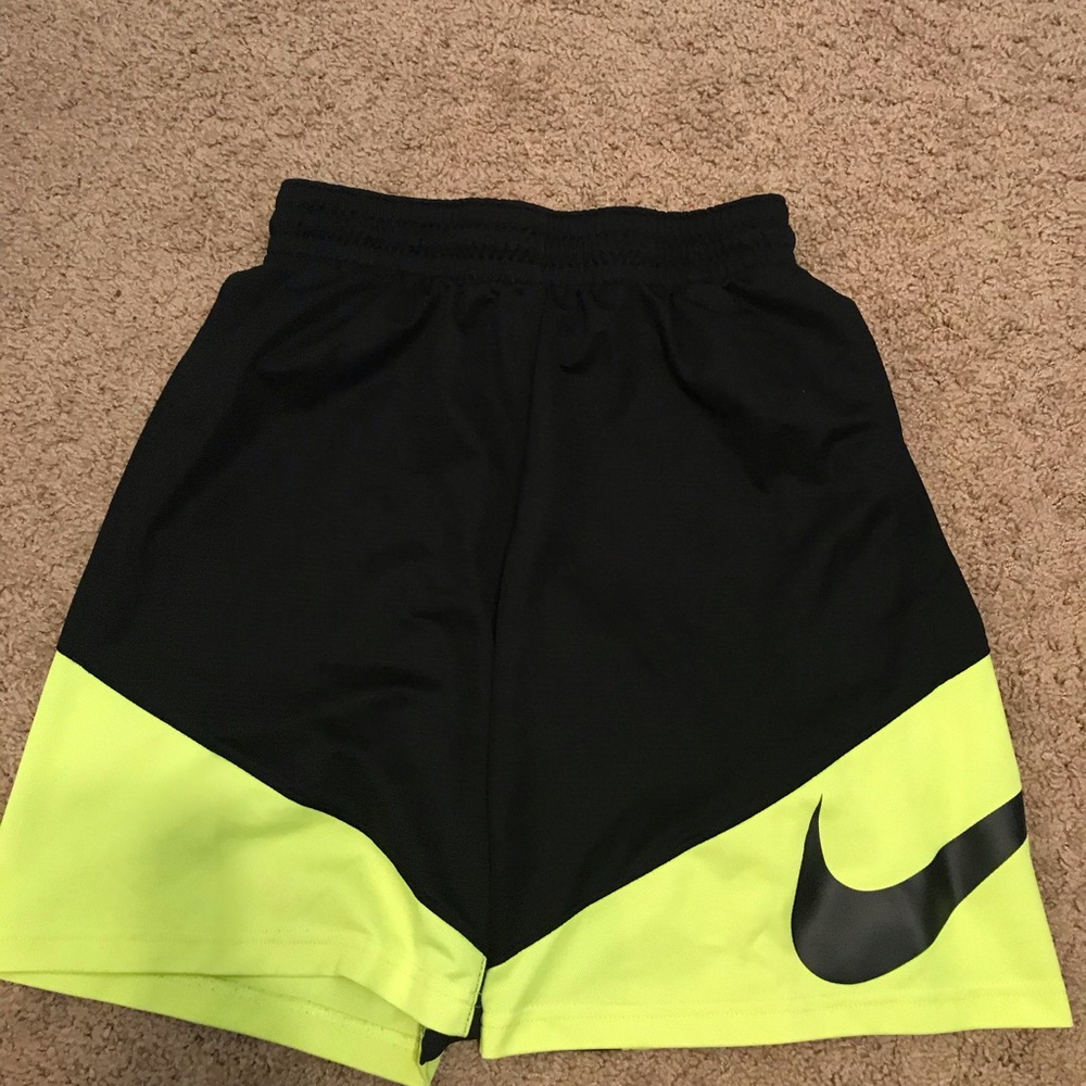 Nike men’s basketball shorts